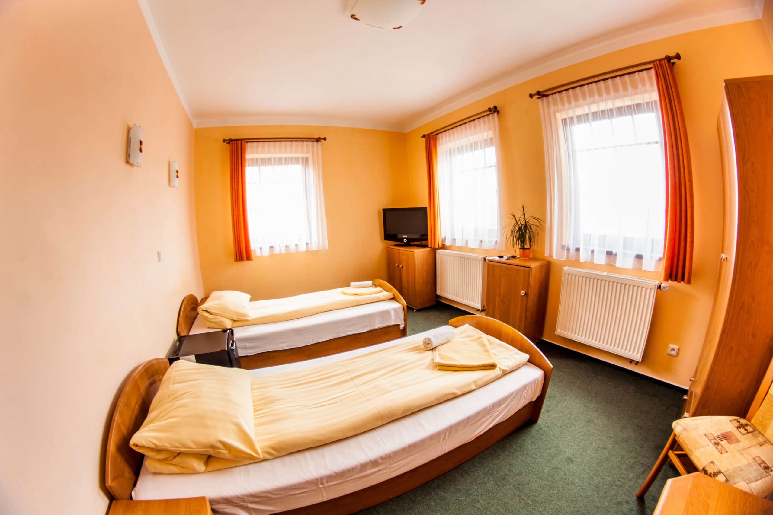Pokoj se dvěma samostatnými lůžky